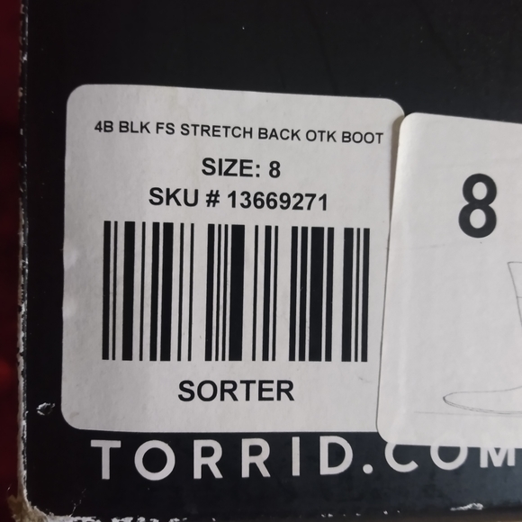 Torrid blk suade plus size 8 knee high  boots - Picture 9 of 10